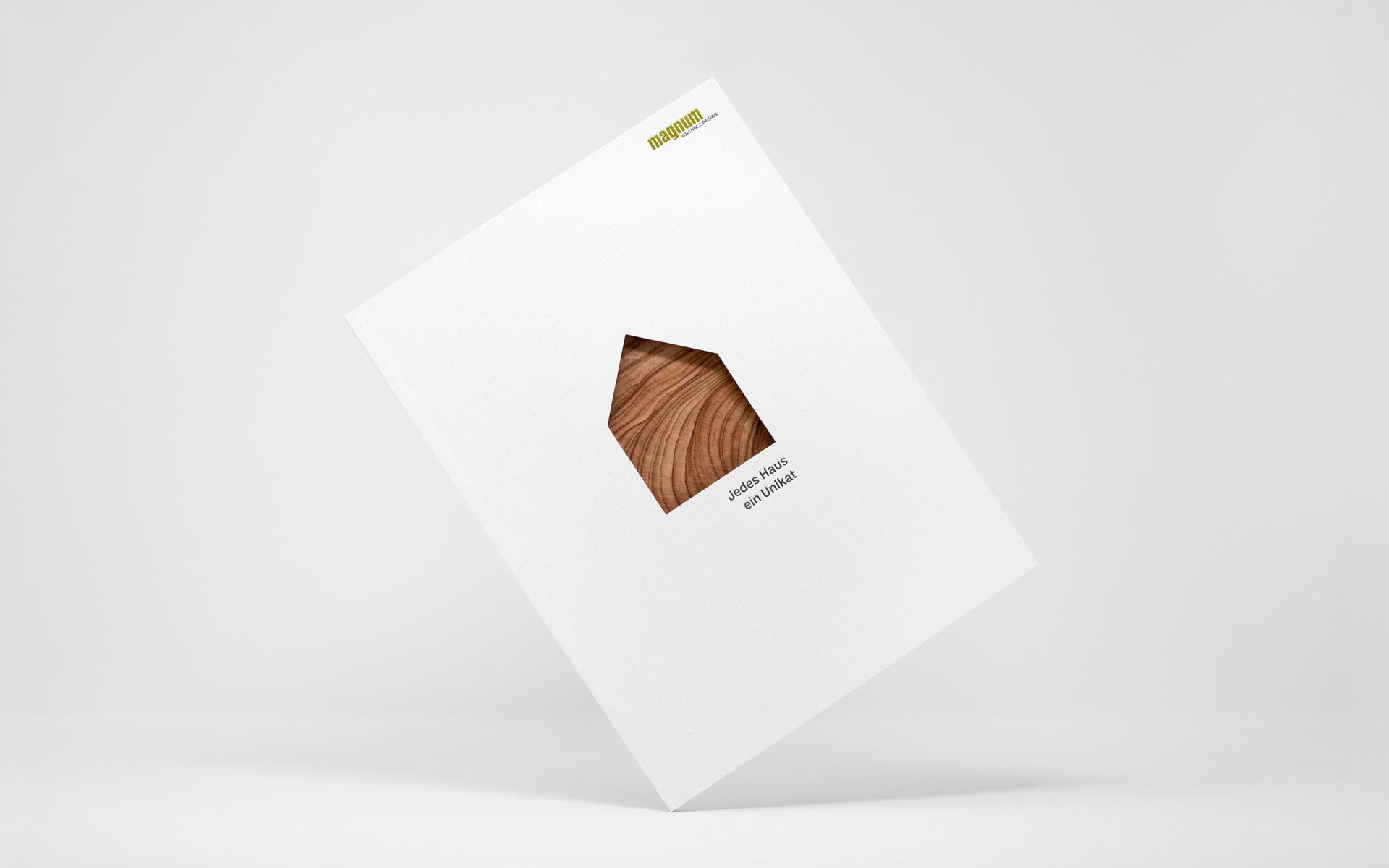 Katalog für individuelle Massivholzhäuser von Magnum Vollholzdesign.